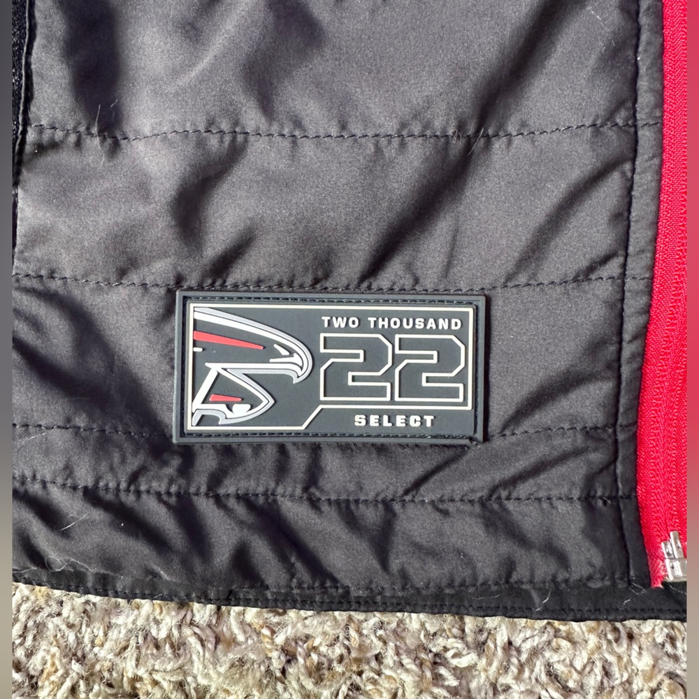 Atlanta Falcons 2022 Member Exclusive Vest - Men’s Large - Picture 5 of 6